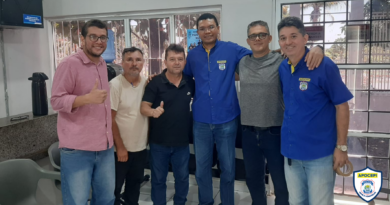 Diretores visitam delegacias e convidam associados para festa Diretores visitam delegacias e convidam associados para festa