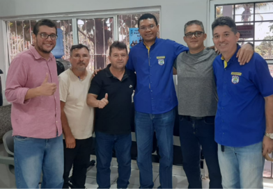 Diretores visitam delegacias e convidam associados para festa Diretores visitam delegacias e convidam associados para festa
